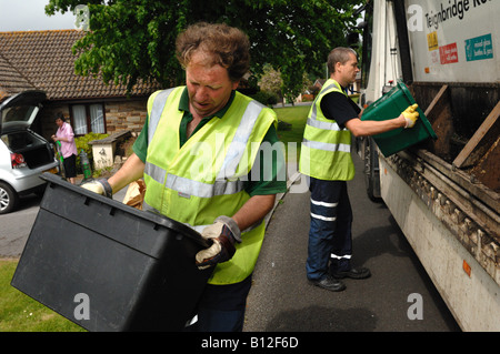 Raccolta differenziata collezioni in Bishopsteignton Devon England Foto Stock