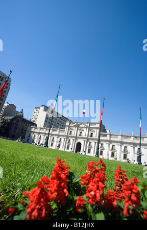 PALACIO DE LA MONEDA PRESIDENTIAL PALACE PLAZA DE LA CONSTITUCION SANTIAGO DEL CILE Foto Stock