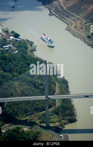 Il Centennial MILLENNIUM BRIDGE CULEBRA GALLIARD TAGLIATO SUL CANALE DI PANAMA REPUBBLICA DI PANAMA Foto Stock