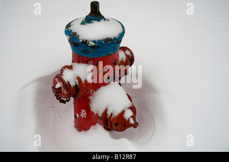 Le conseguenze di una forte tempesta di neve a Montreal, Quebec, Canada. Foto Stock