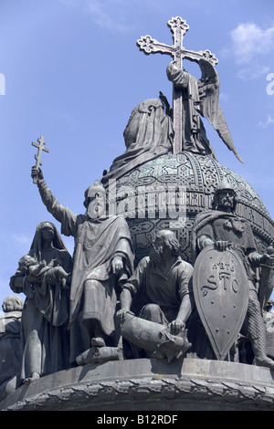 Il monumento al millennio della Russia. Foto Stock