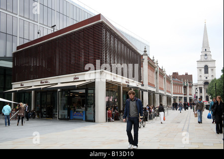 Brushfield Street e la Chiesa di Cristo in Spitalfields London Foto Stock
