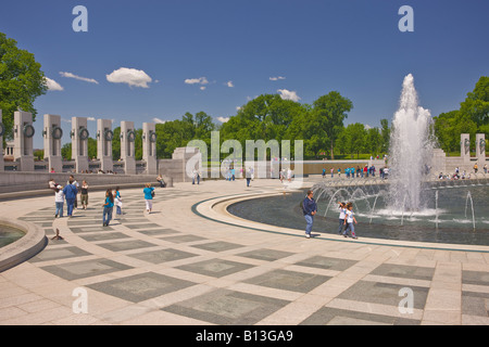 WASHINGTON DC - il National Memoriale della Seconda Guerra Mondiale sul National Mall, aperto nell'aprile 2004, progettato Friedrich San Floriano Foto Stock