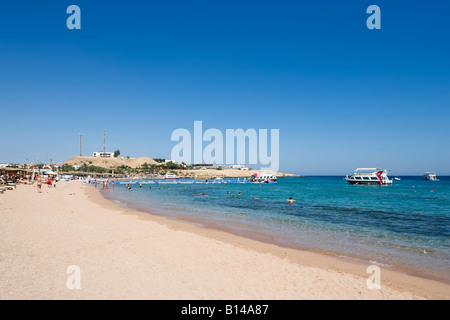 Naama Bay Beach Sharm el-Sheikh, costa del Mar Rosso e Sinai del Sud, Egitto Foto Stock