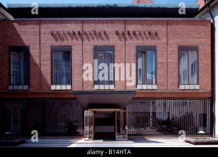 Prag, Karlsuniversität, Innenhof des Rektorats, Eingangsbereich Foto Stock