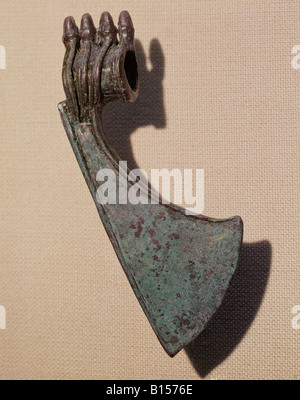 Belle arti, mondo antico, Lorestan, scultura, ceremomial ax, bronzo, 12th/XI secolo BC, stato raccolta archeologica, Monaco di Baviera, , artista del diritto d'autore non deve essere cancellata Foto Stock