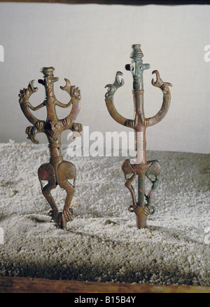Belle arti, mondo antico, Lorestan, scultura, cime di norme, bronzo, 8th/VII secolo a.c., stato raccolta archeologica, Monaco di Baviera, , artista del diritto d'autore non deve essere cancellata Foto Stock