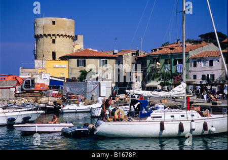 Giglio porto, l'isola del giglio, provincia di Grosseto, Toscana, Italia Foto Stock