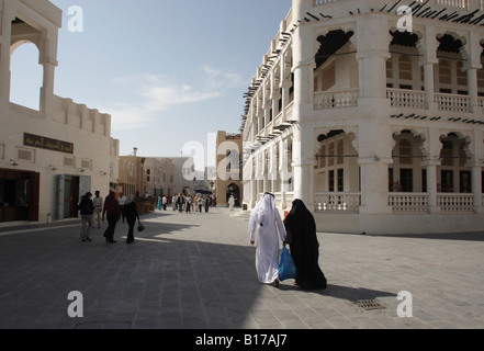 Vecchio Souk, Souq Waqif, il mercato più antico e una attrazione turistica a Doha, in Qatar. Foto Stock