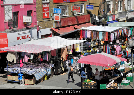 Petticoat Lane market in Wentworth Street London Foto Stock