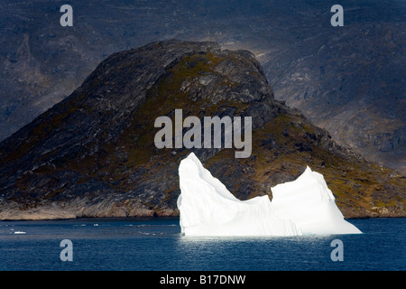 Iceberg, Isola di Qoornoq, Provincia di Kitaa, Groenlandia meridionale, Regno di Danimarca Foto Stock