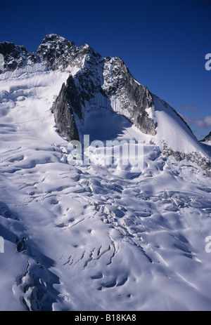 Il vertice del Nord Howser torri al di sopra del ghiacciaio Vowell Purcell Montagne Bugaboo Glacier Parco Provinciale, British Columbia, Foto Stock