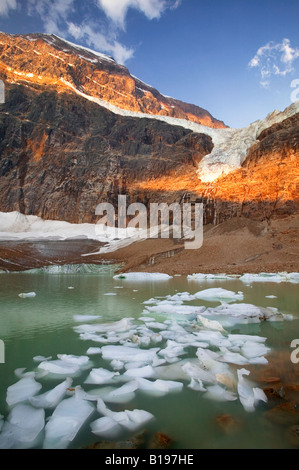 Mt. Edith Cavell e Angel Glacier, Jasper Natioanl Park, Alberta, Canada Foto Stock