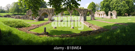 Una vista panoramica della Abbazia di Hailes su Cotswolds nei pressi di Winchcombe, Gloucestershire Foto Stock