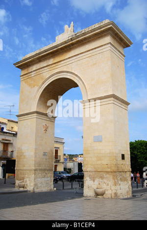 Cancello di ingresso, Noto, Provincia di Siracusa, Sicilia, Italia Foto Stock