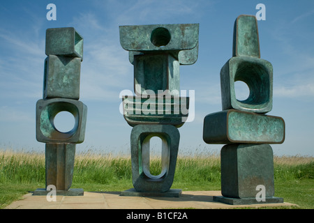 Sculture di Barbara Hepworth a Snape Maltings vicino a Aldeburgh Suffolk Foto Stock