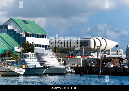 Vista sul porto Kensington ovale in background Bridgetown Barbados Caraibi Foto Stock