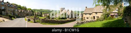 Una vista panoramica del villaggio Costwold di Snowshill, Gloucestershire Foto Stock