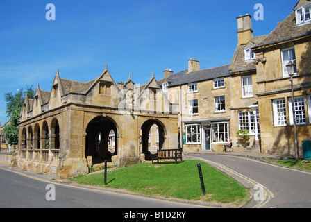 Il mercato medievale Hall, High Street, Chipping Campden, Cotswolds, Gloucestershire, England, Regno Unito Foto Stock