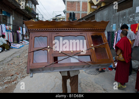 Trasporto di mobili in Kathmandu, Nepal Foto Stock