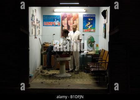 Barber shop a La Habana Vieja Foto Stock