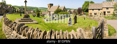 Una vista panoramica del villaggio Costwold di Snowshill, Gloucestershire Foto Stock