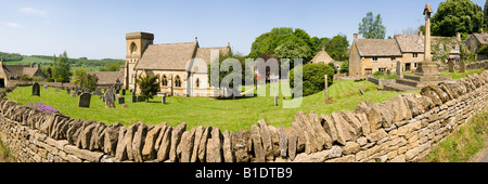 Una vista panoramica del villaggio Costwold di Snowshill, Gloucestershire Foto Stock