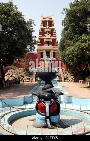 I giardini di Laxmi Narayan Birla Mandir Delhi Foto Stock