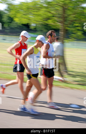 Gara internazionale di corsa a piedi a Leamington Spa, Regno Unito Foto Stock