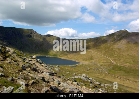 Red tarn su Helvellyn nel distretto del lago, Cumbria Inghilterra. Foto Stock