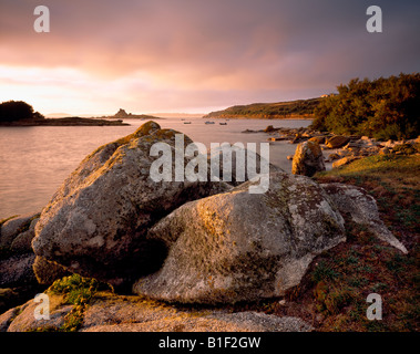 Tramonto a Thomas Porth, St Mary. Isole Scilly. Foto Stock