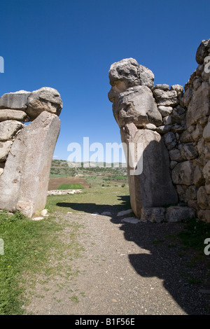 Il Kings Gate all'Hittita città capitale di Hattusa Hattusas, Parco Nazionale, Bogazkale, Anatolia, Turchia Foto Stock