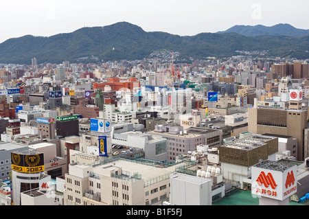 Vista di Sapporo dalla torre della televisione vicino Parco Odori, Hokkaido in Giappone Foto Stock