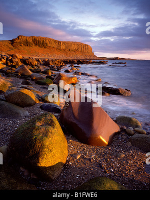 Luce della Sera a Drumadoon, Isle of Arran. La Scozia. Foto Stock