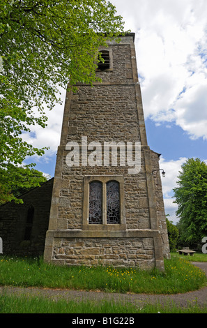 West Tower. Chiesa di San Giovanni Evangelista, Gressingham, Lancashire, Inghilterra, Regno Unito, Europa. Foto Stock