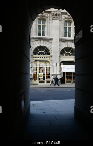 Vista di Cornhill da cambiare vicolo, la città di Londra Foto Stock