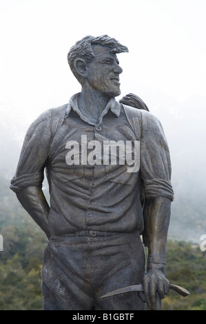 Sir Edmund Hillary statua dell'Eremo Aoraki Mt Cook National Park South Canterbury Isola del Sud della Nuova Zelanda Foto Stock