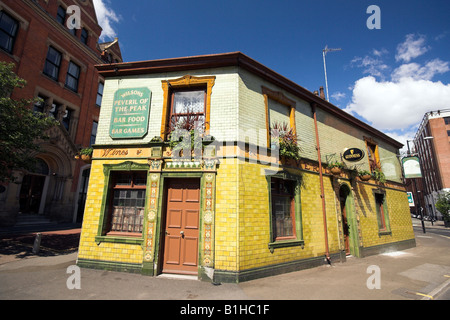 Dettagli architettonici,: Peveril del picco, public house, Great Bridgewater Street, Manchester, Regno Unito Foto Stock