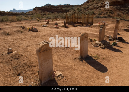 Fotografia di lapidi nel cimitero di Grafton, Grafton città fantasma, Utah, Stati Uniti d'America. Situato vicino al Parco Nazionale di Zion. Foto Stock