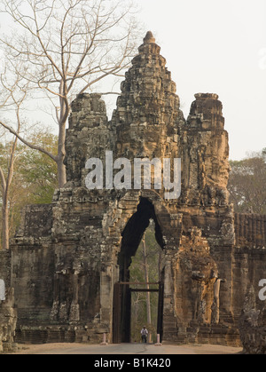 Porta sud, Angkor Thom, Cambogia Foto Stock