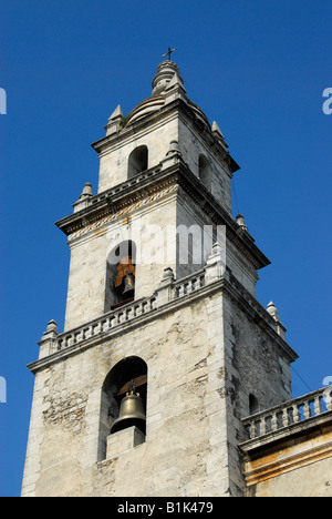 Torre della cattedrale de San Ildefonso, Merida, Yucatan Stato, Messico Foto Stock