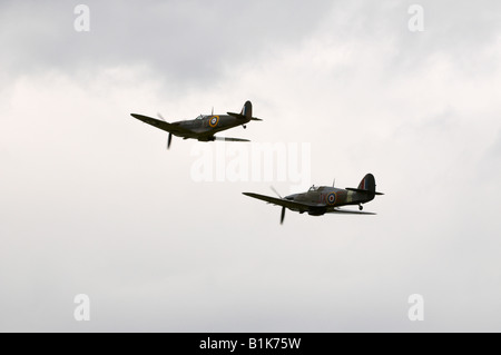 Hawker Hurricane Supermarine Spitfire PRX1X MC 19 Battle of Britain Memorial Kemble Volo Air Show 2008 Foto Stock