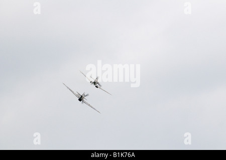 Hawker Hurricane Supermarine Spitfire PRX1X MC 19 Battle of Britain Memorial Kemble Volo Air Show 2008 Foto Stock