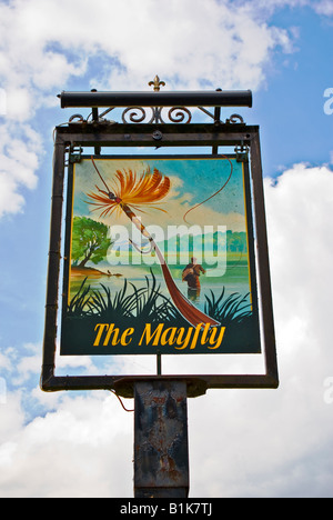 Inn firmare la Mayfly in Testcombe Stockbridge Hampshire Inghilterra UK UE Foto Stock