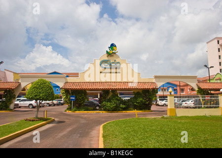 Colon 2000 terminal delle navi da crociera. Città del colon, Colon, Repubblica di Panama, America Centrale Foto Stock