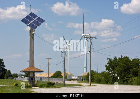 Turbine eoliche in un campo in Ohio Stati Uniti ad alta risoluzione Foto Stock