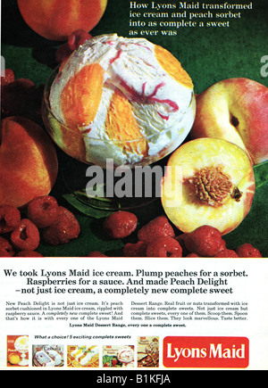 1965 annuncio rivista per Lyons Maid gelato dessert per solo uso editoriale Foto Stock