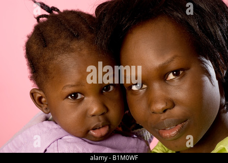 Africano nero di madre e bambino Foto Stock