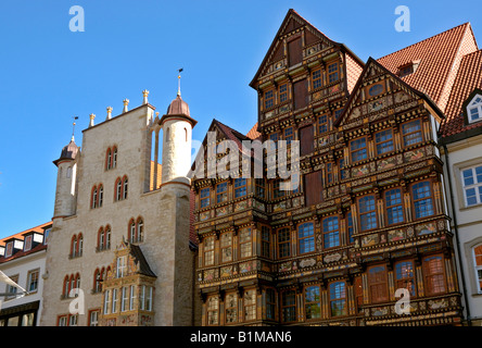 Il XIV secolo Templerhaus e la facciata Wedekindhaus dal 1598, Hildesheim storica piazza del mercato, Germania Foto Stock