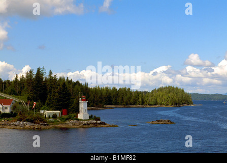 Dryad Point Lighthouse vicino a Bella Bella, Campbell Island, BC, British Columbia, Canada - West Coast lungo il passaggio interno Foto Stock